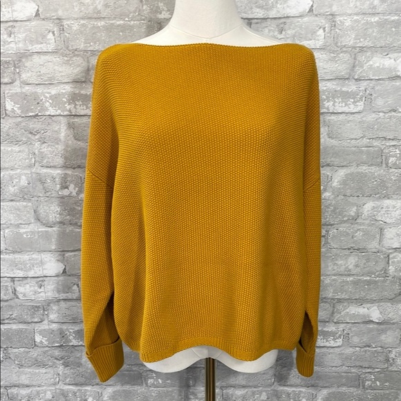 French Connection Yellow Cropped Knit Pullover Sweater with Relaxed Fit - Picture 1 of 5